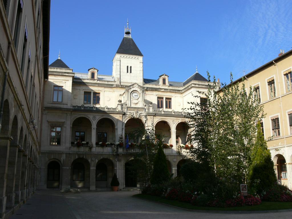 Ibis Lyon Sud Chasse Sur Rhone Hotel Exterior photo